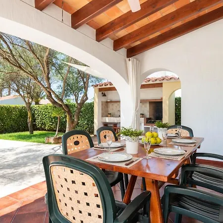 Adrian, 3 Bedroom Villa, Calan Bosch קאלאן בוש