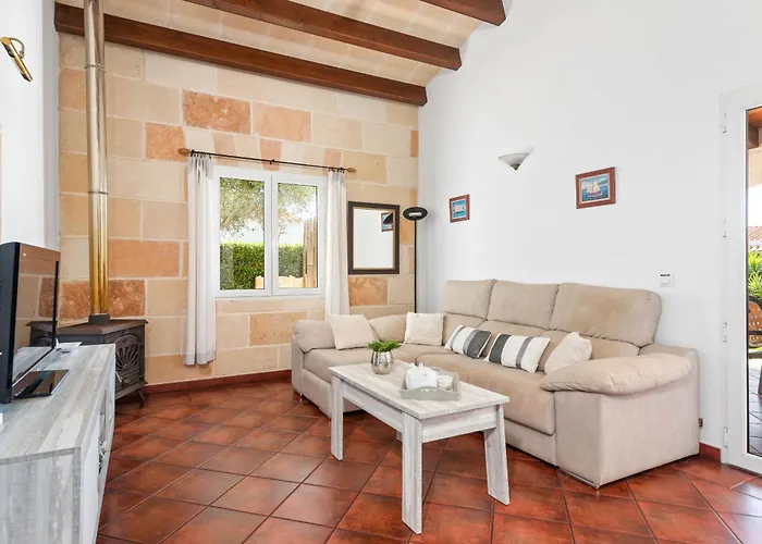 Adrian, 3 Bedroom Villa, Calan Bosch * カラン・ボッシュ