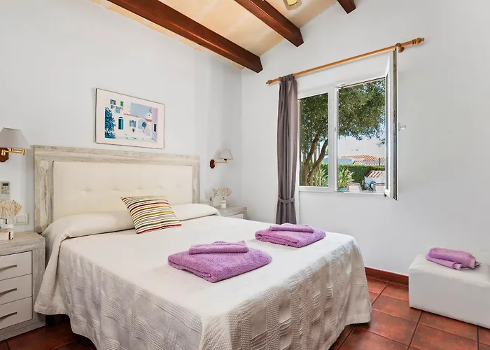 Adrian, 3 Bedroom Villa, Calan Bosch *