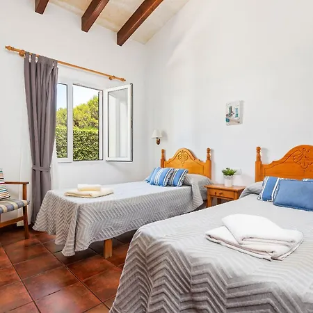 Adrian, 3 Bedroom Villa, Calan Bosch Villa Cala en Bosch